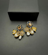 SOMNA EARRINGS
